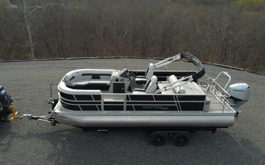 Montego Bay C8522 SB Deluxe Cruise Pontoon: $48,500 *Est. $449.33 Per/Mo.